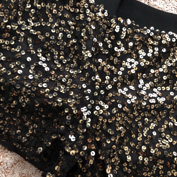 New sequined shorts 💕 - Picture 2 of 3